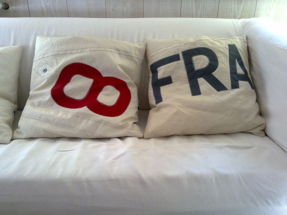 Outdoor decorative accessories - Indoor or outdoor cushion - LES TOILES DU LARGE
