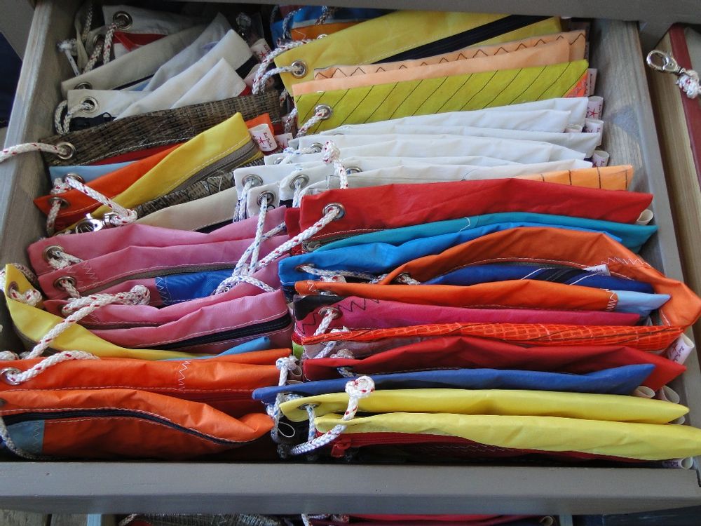 Accessoires à poser - Pochettes et petite trousses. - LES TOILES DU LARGE