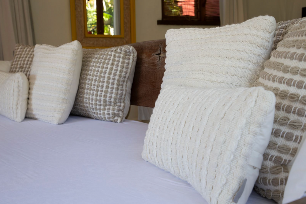 Coussins textile - Coussin The Soft Indoors Living Tricot Collection - ELISA ATHENIENSE HOME