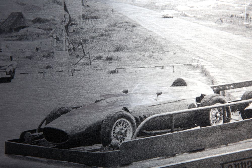 Art photos - Transporter Ferrari Printed Aluminum - SAILS & RODS