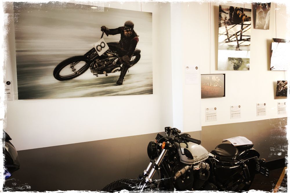 Photos d'art - Photo vintage Harley - SAILS & RODS
