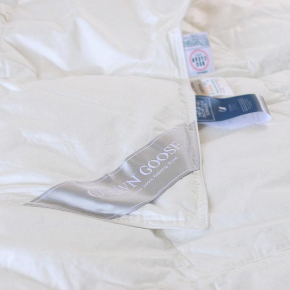 Couettes et oreillers - duvet d'oie d'Europe - King King, 1100 g (chaud) - CROWN GOOSE
