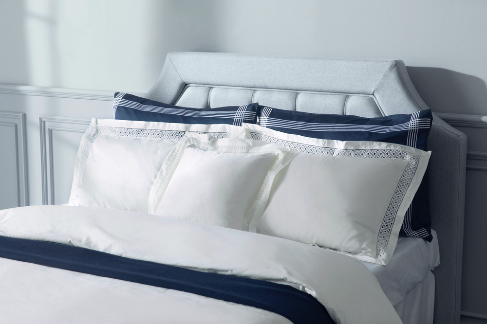 Linge de lit - Ensemble housse de couette de luxe Astoa Collection, Blooming White - CROWN GOOSE