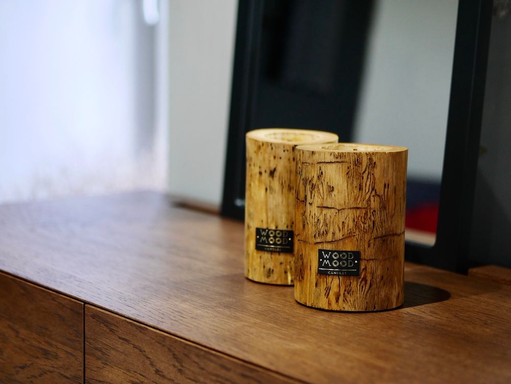 Candles - UBUD M | Interior wooden candle made of wood, beeswax and natural oils - WOOD MOOD | :DODOMOOM