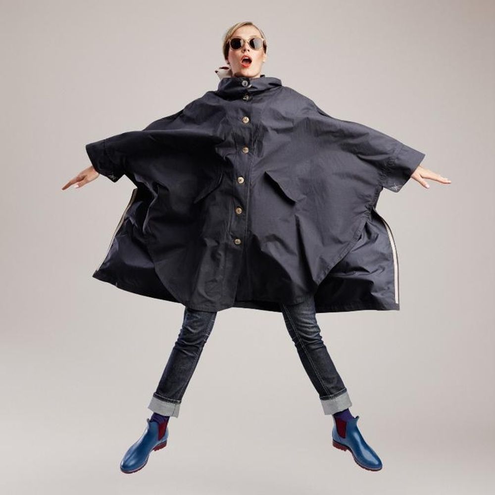 Apparel - Women's cape - Charcoal - CUMULUS BY FRANCOISE PENDVILLE