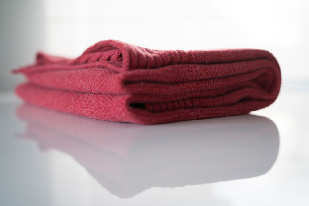 Plaids - PLAID Laine Éco-conçue Framboise - LA MAISON DE LA MAILLE