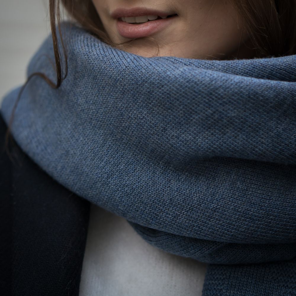 Throw blankets - Blanket Merino Wool Extrafine Light blue - LA MAISON DE LA MAILLE