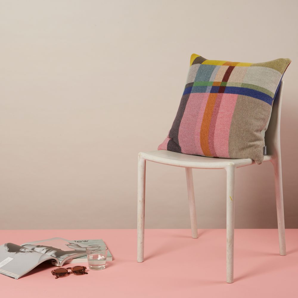Fabric cushions - Block Cushion Lloyd - WALLACE SEWELL