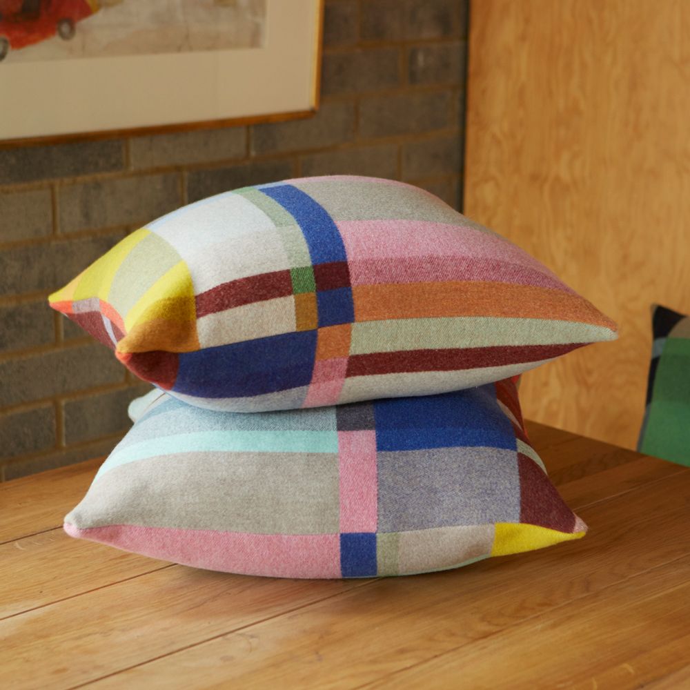 Fabric cushions - Block Cushion Lloyd - WALLACE SEWELL