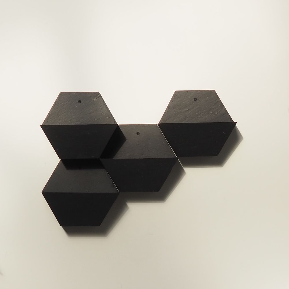Floral decoration - Hexagonal Natural Slate Wall Planter - LE TRÈFLE BLEU