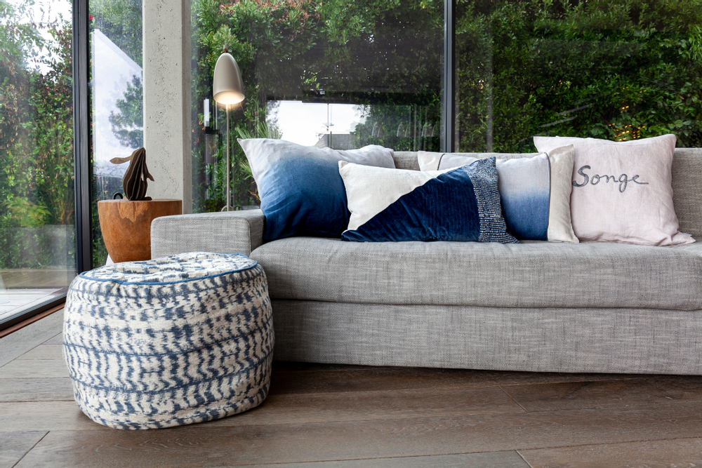Coussins textile - SONGE - Housse en lin brodé main  - CONSTELLE HOME