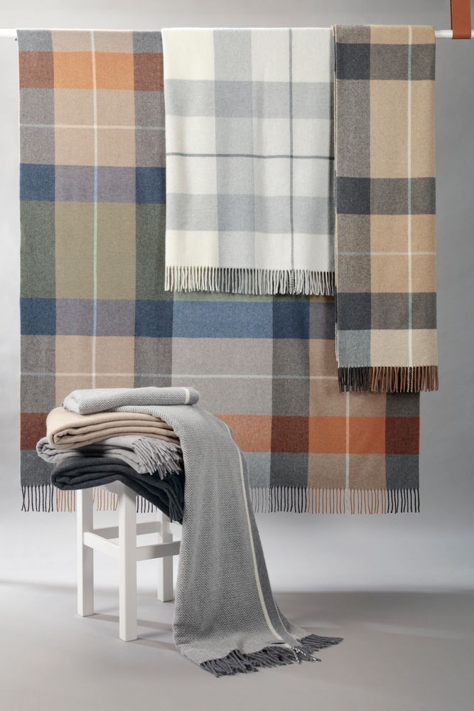 Throw blankets - Wool throw - Quito - BIEDERLACK