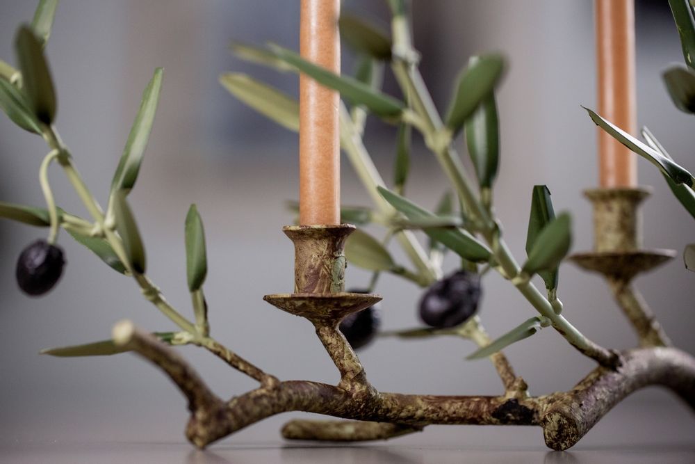 Bougeoirs et photophores  - Bougeoir 2 bougies longues 4 rameaux Collection AVIGNON - L'OLIVIER FORGÉ