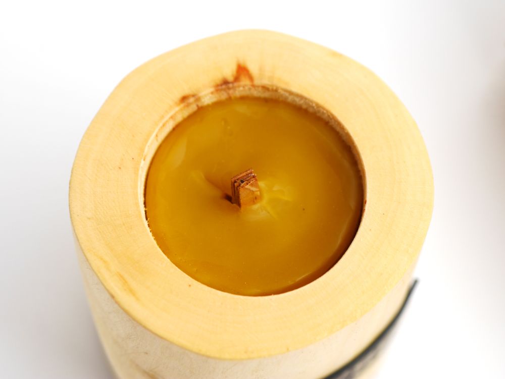 Cadeaux - SILKY S | Bougie intérieure en bois, cire d'abeille et huiles naturelles | Format cadeau parfait - WOOD MOOD