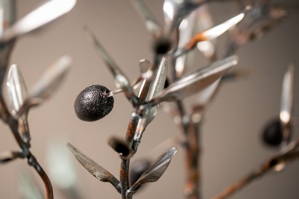 Decorative objects - olive tree in raw metal - L'OLIVIER FORGÉ