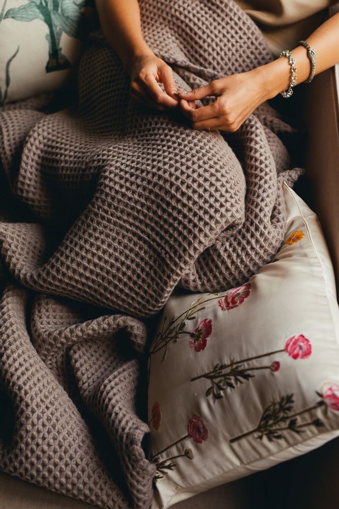 Linge de lit - Couverture tissée en cachemire gaufré. - JANAVI