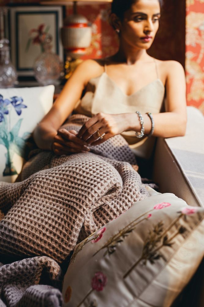 Linge de lit - Couverture tissée en cachemire gaufré. - JANAVI
