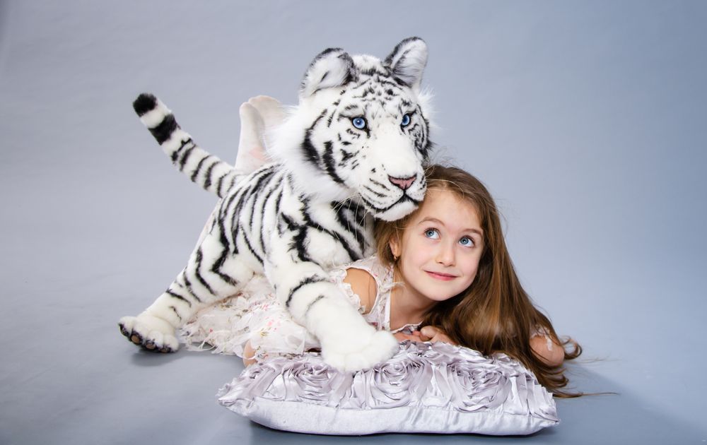 Sculptures, statuettes and miniatures - White Tiger cub - KATERINA MAKOGON