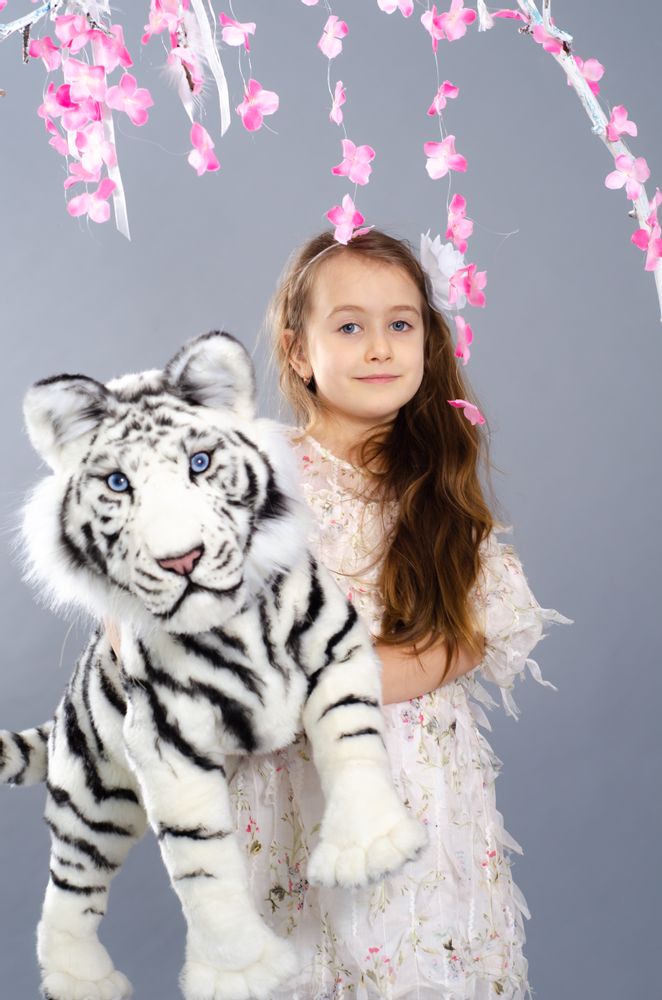 Sculptures, statuettes and miniatures - White Tiger cub - KATERINA MAKOGON