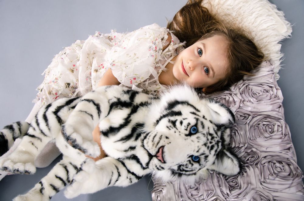 Sculptures, statuettes and miniatures - White Tiger cub - KATERINA MAKOGON