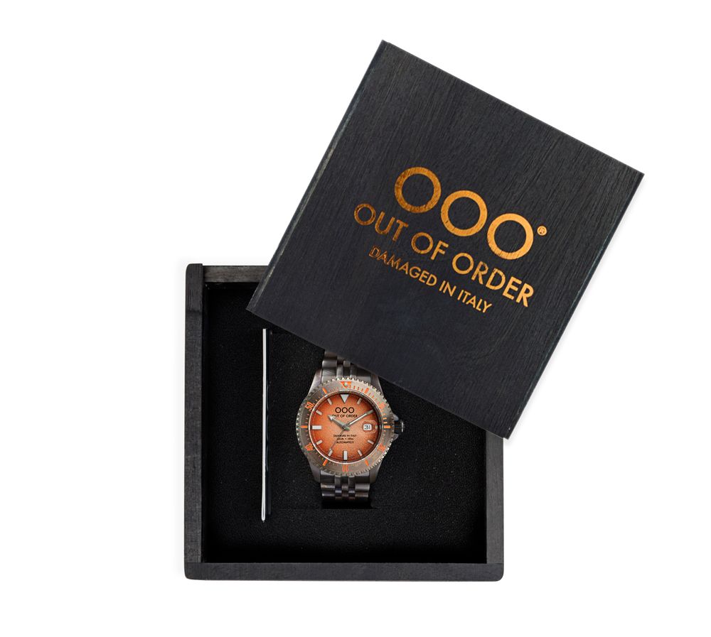 Montres et horlogerie - Montre ORANGE SWISS AUTOMATICO - OUT OF ORDER