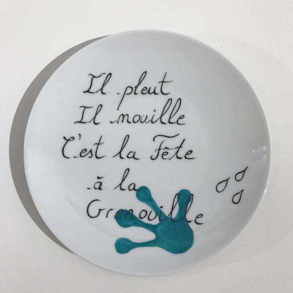 Unique pieces - Wall installation of illustrated plates FROG - VERONIQUE JOLY-CORBIN