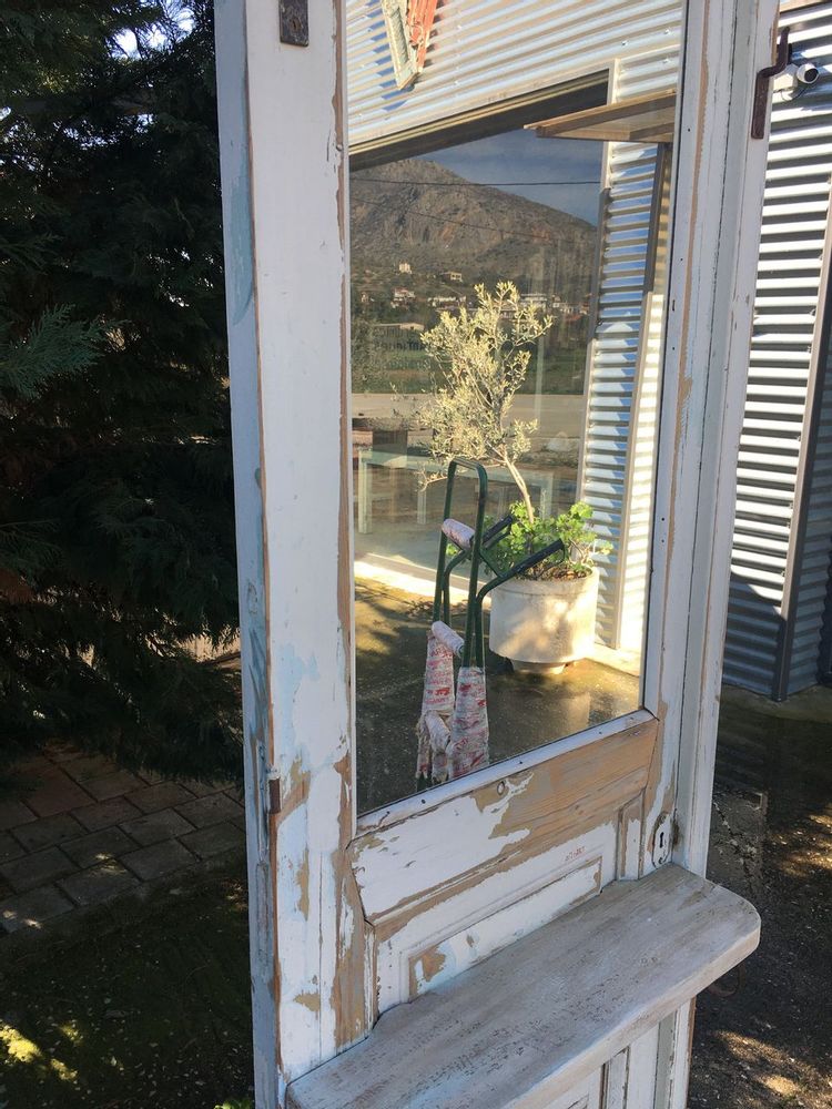 Etagères - vieux bois grec, porte de la conception de meubles du siècle précédent, miroir, cintre, décor vintage - SILO ART FACTORY