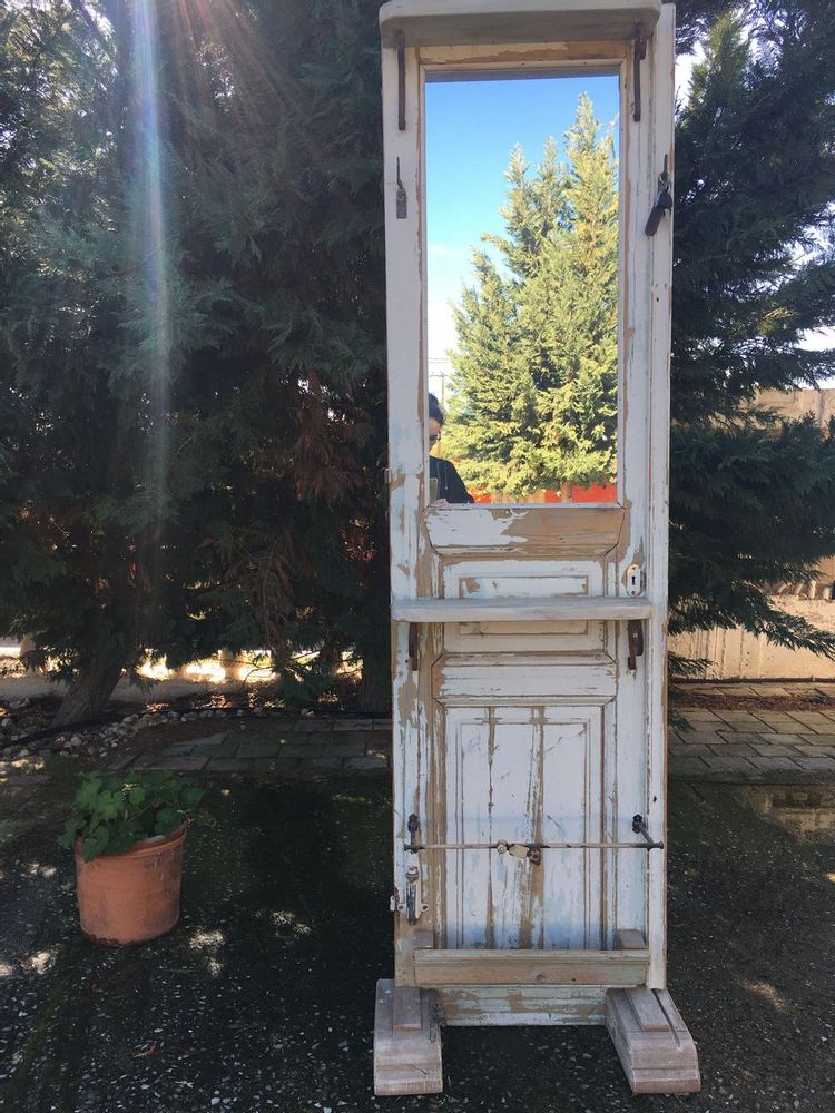 Etagères - vieux bois grec, porte de la conception de meubles du siècle précédent, miroir, cintre, décor vintage - SILO ART FACTORY