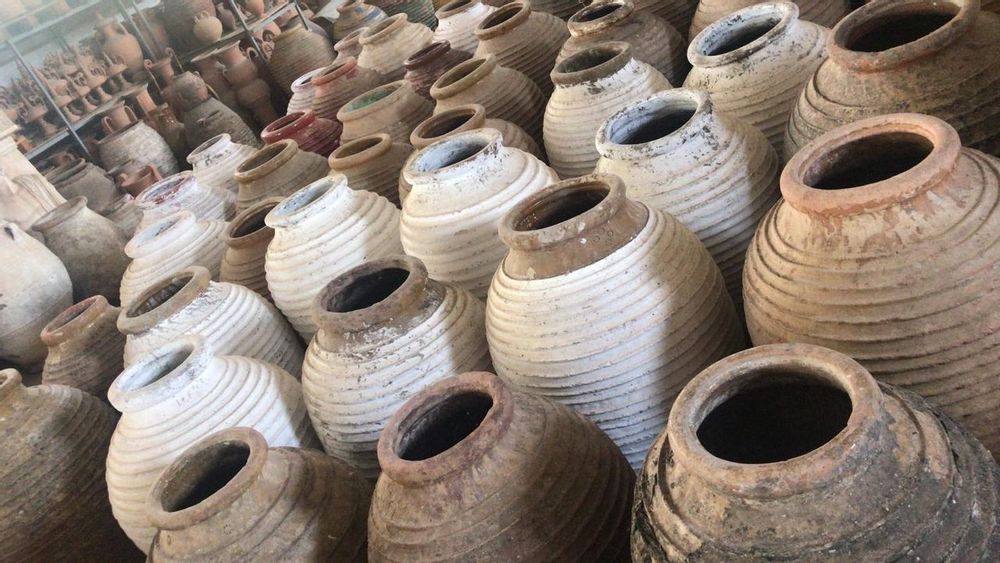Vases - Greek old ceramic olive oil pots, wine pottery - SILO ART FACTORY