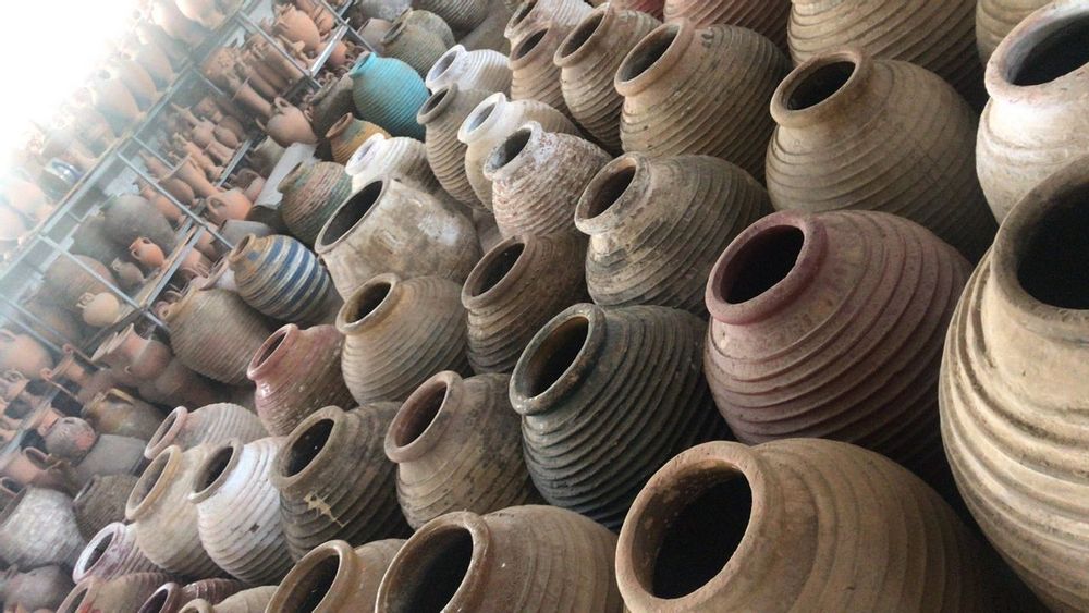 Vases - Greek old ceramic olive oil pots, wine pottery - SILO ART FACTORY