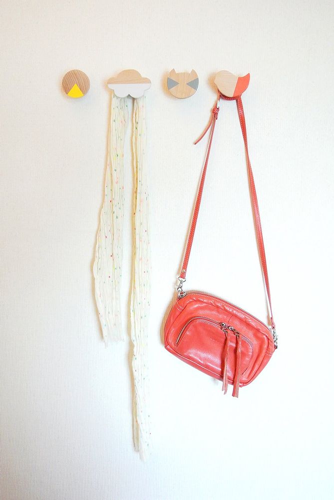 Objets design - Lot de 4 patères en bois de hêtre - BRIKI VROOM VROOM