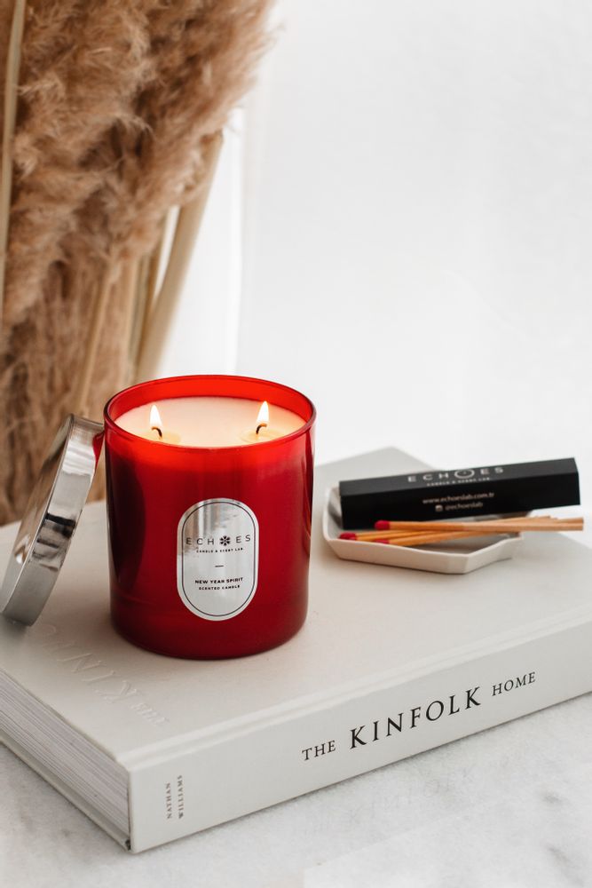 Cadeaux - Bougie Naturelle Parfumée New Year Spirit. - ECHOES CANDLE & SCENT LAB.