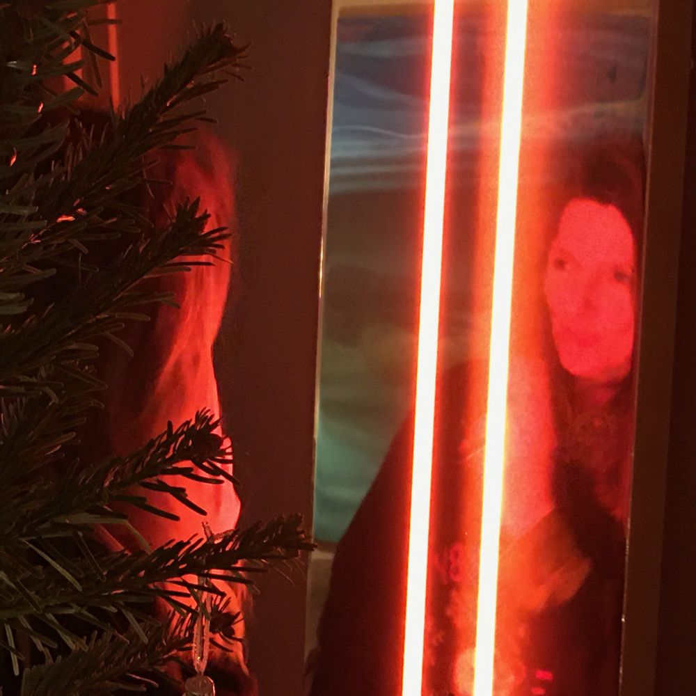 Sculptures, statuettes and miniatures - painting neon sculpture on mirror - CAROLINE BAUP