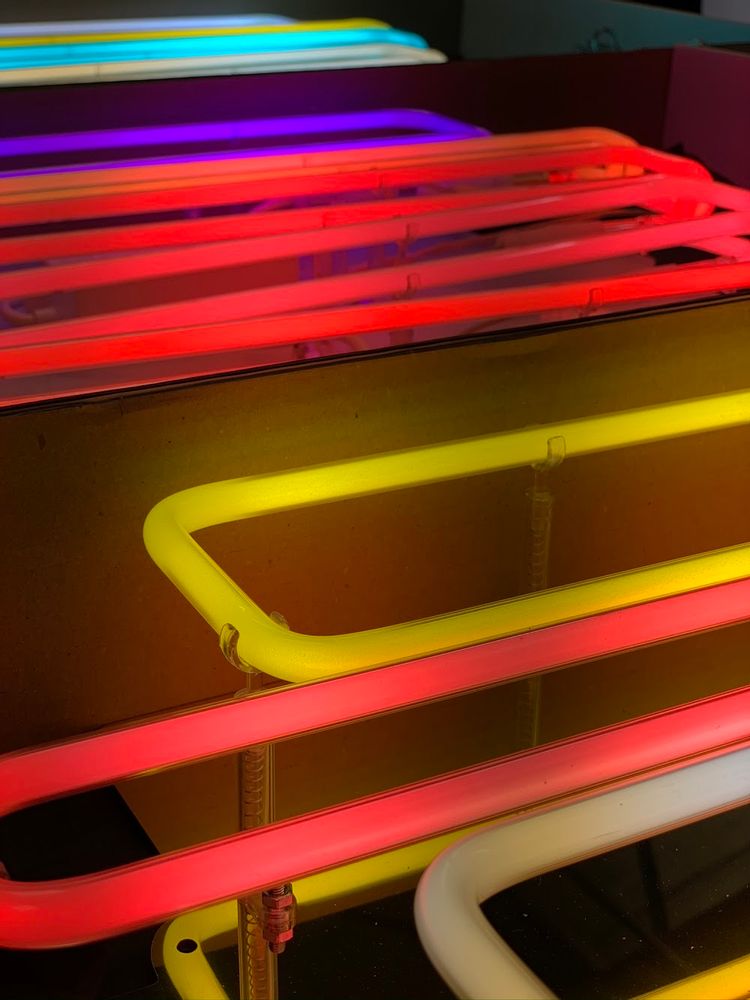 Paintings - Neon board “B00Ks” - CAROLINE BAUP