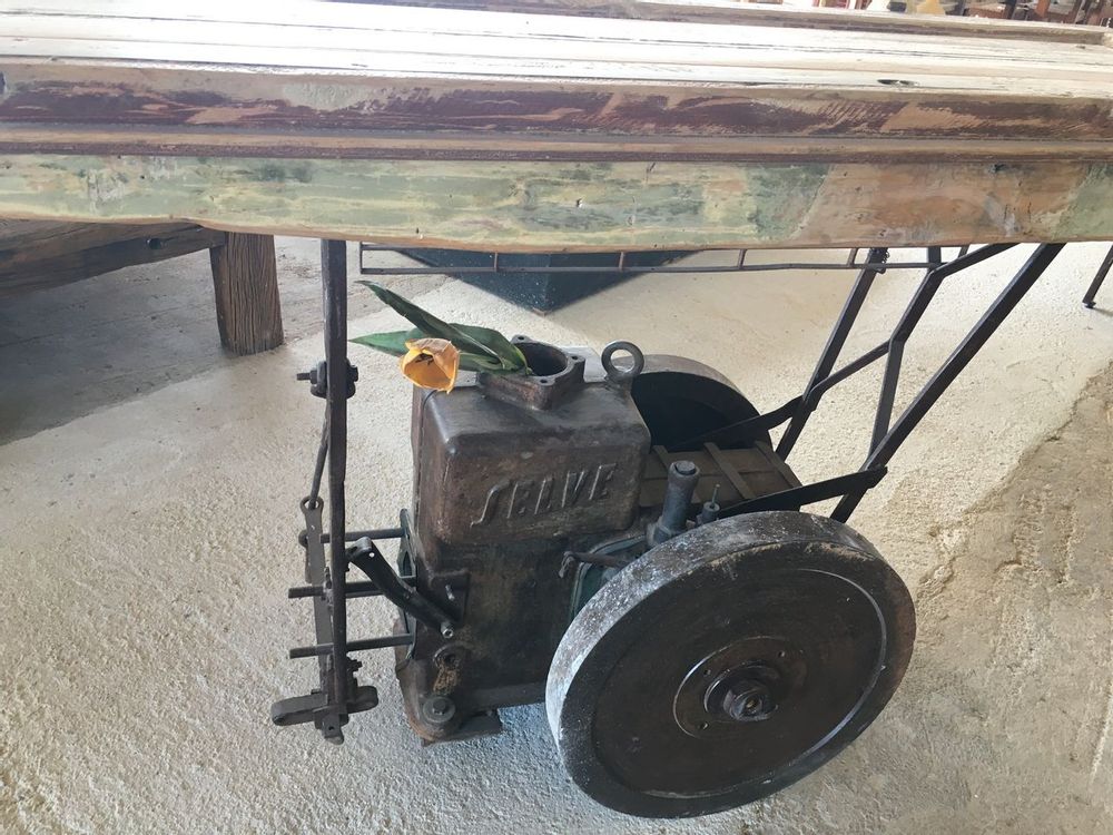 Other tables - bar-paso, server furniture, made with old machine, selve, aero engine pumping water since 1910, old rail and wooden top - SILO ART FACTORY