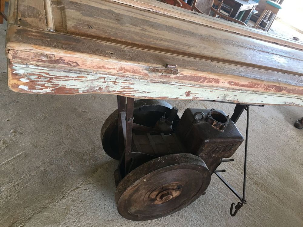 Other tables - bar-paso, server furniture, made with old machine, selve, aero engine pumping water since 1910, old rail and wooden top - SILO ART FACTORY