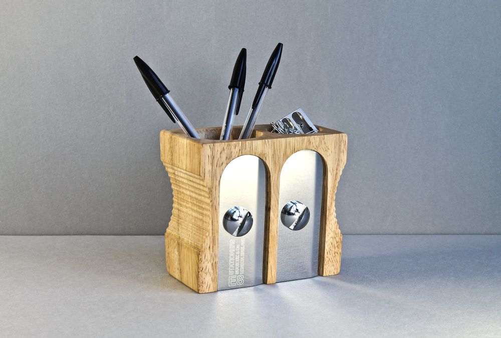 Objets de décoration - Pot à crayon taille-crayon géant - SUCK UK
