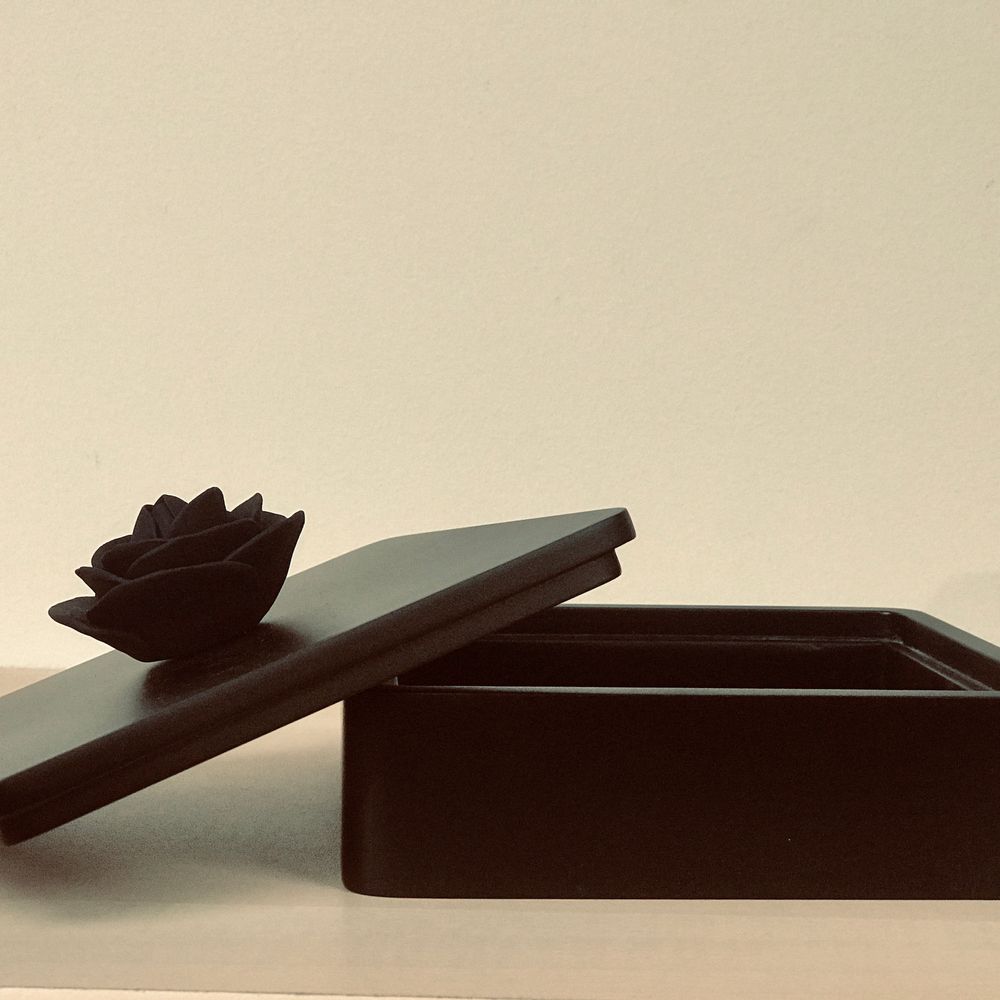 Parfums d'intérieur - Boîte déco Black Rose - Bois laqué et Porcelaine - ANOQ