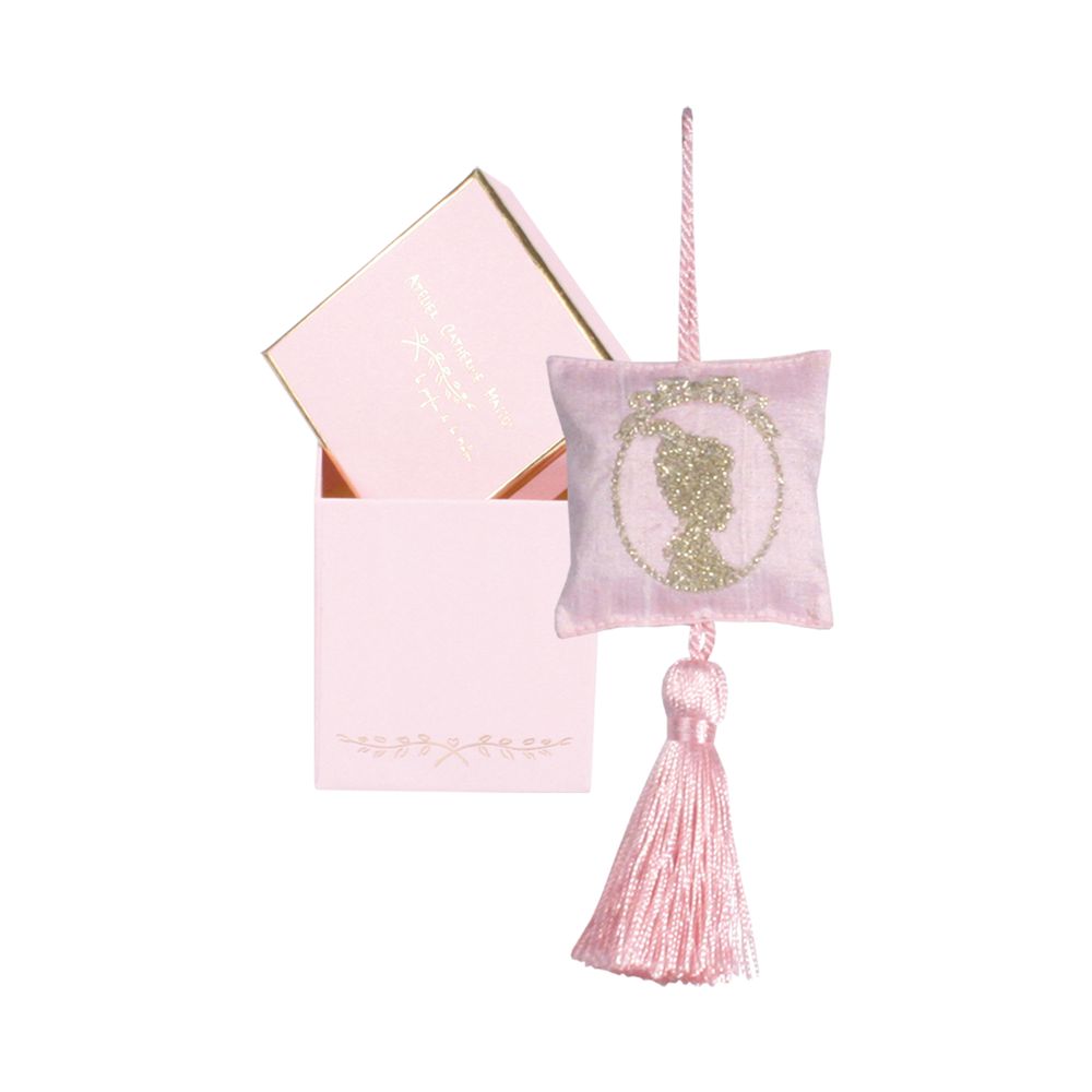 Scent diffusers - Cameo embroidered heart hook, perfume diffuser - ATELIER CATHERINE MASSON