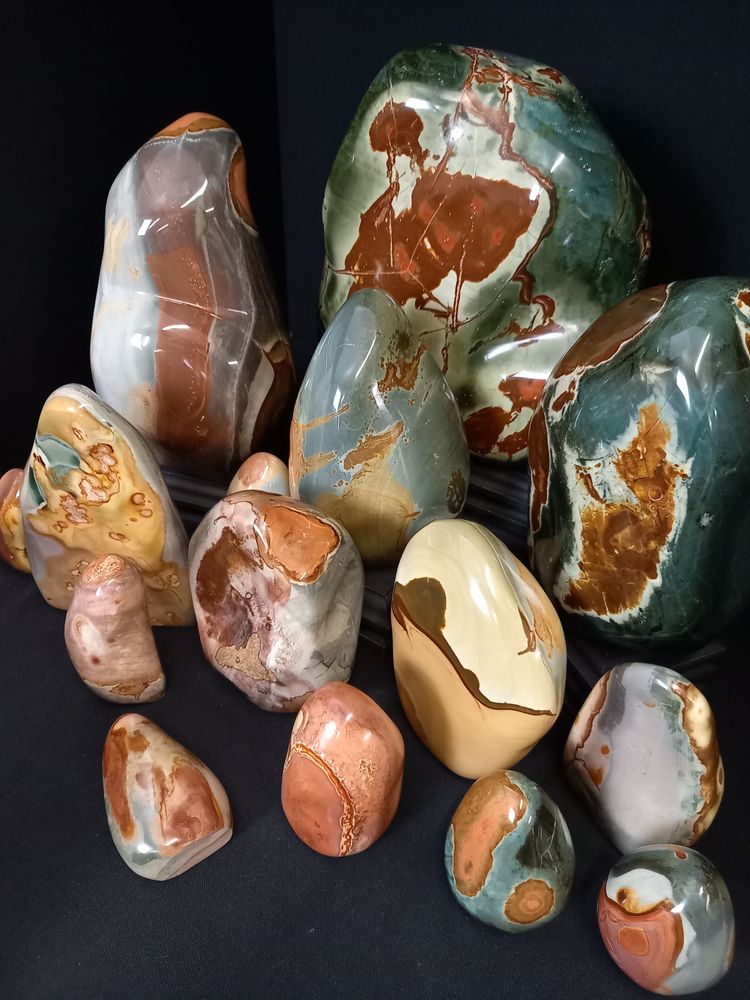 Objets de décoration - Blocs de Jaspe polychrome, cabinet de curiosités. - METAMORPHOSES