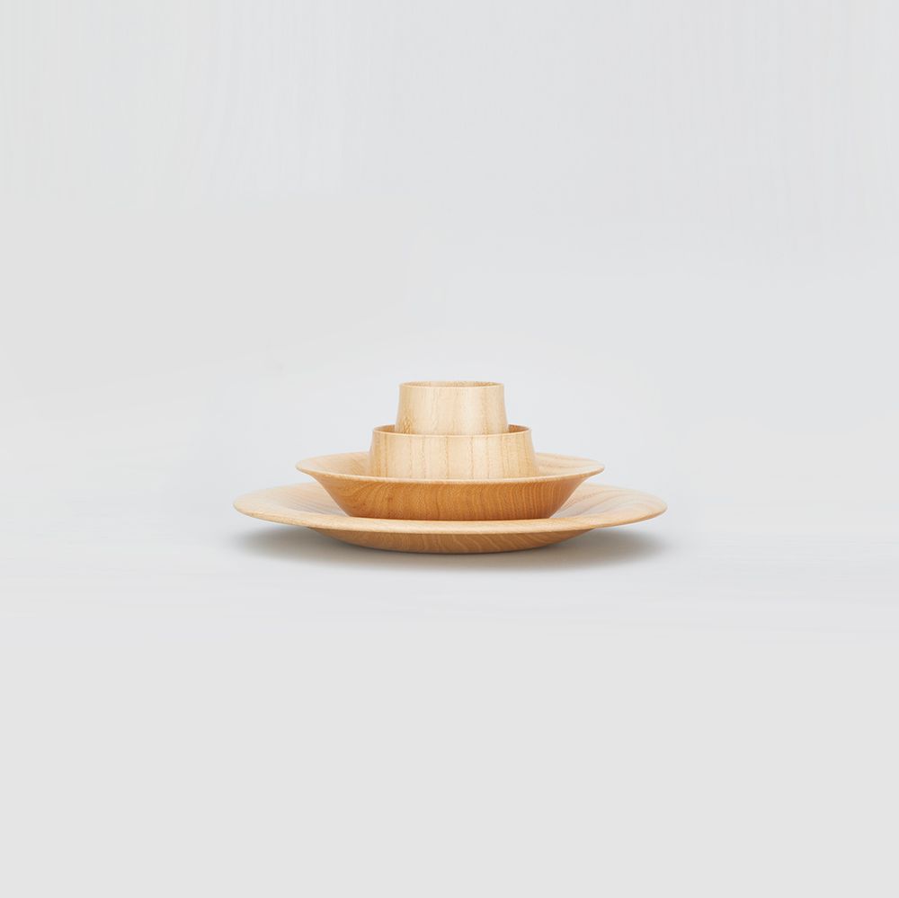 Assiettes de réception - Ensemble d'assiettes en bois Paulownia <FLOWER> - PAULOWNIA FURNITURE AZUMA CO.,LTD.