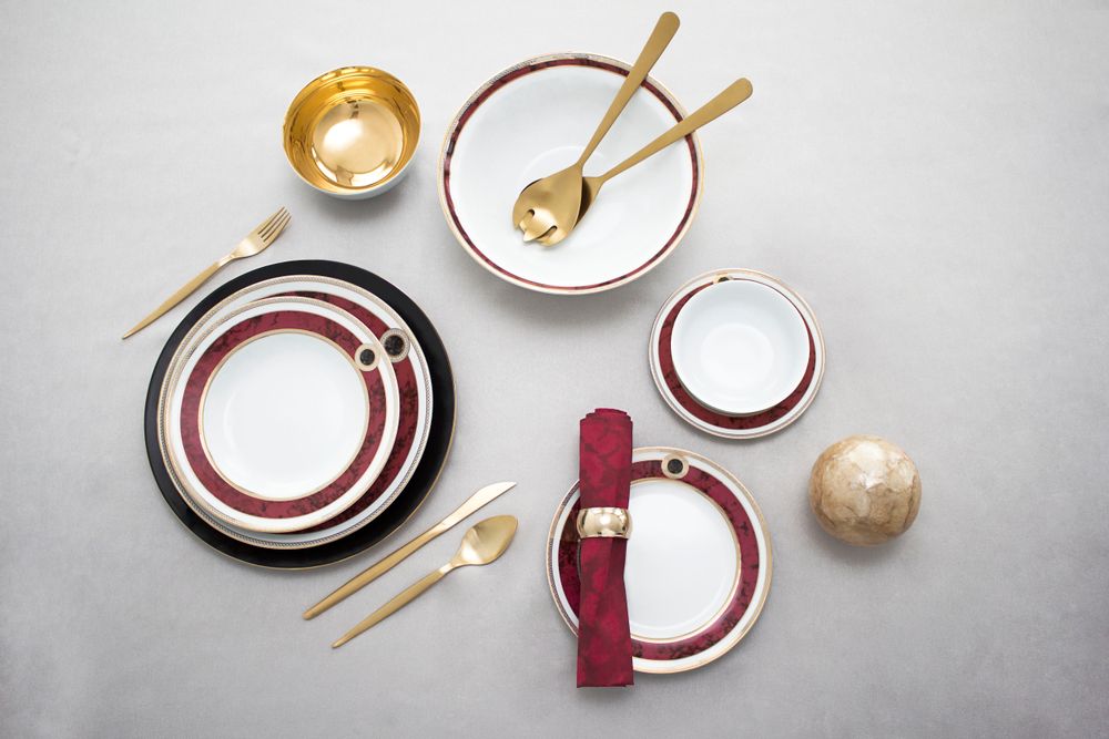 Assiettes de réception - Détail assiette en porcelaine - PORCEL