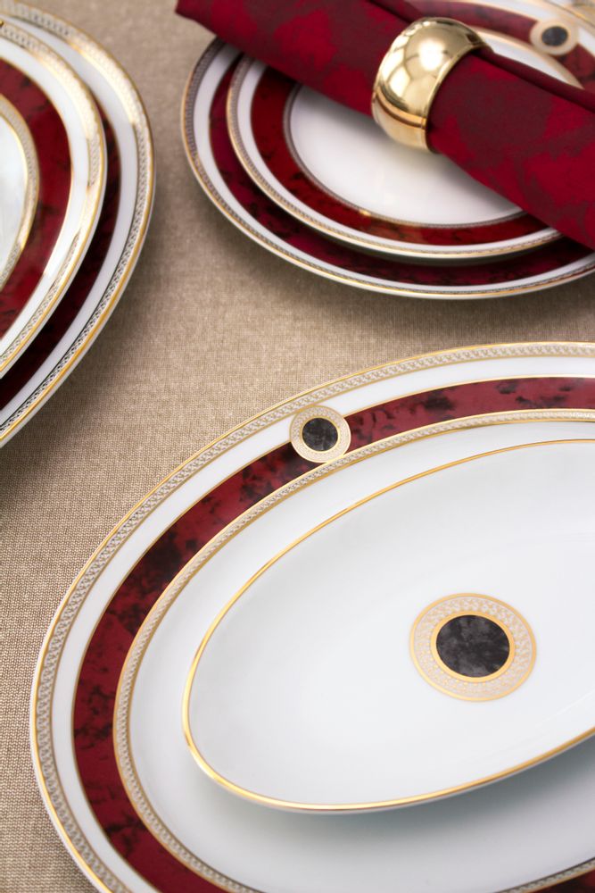 Assiettes de réception - Détail assiette en porcelaine - PORCEL