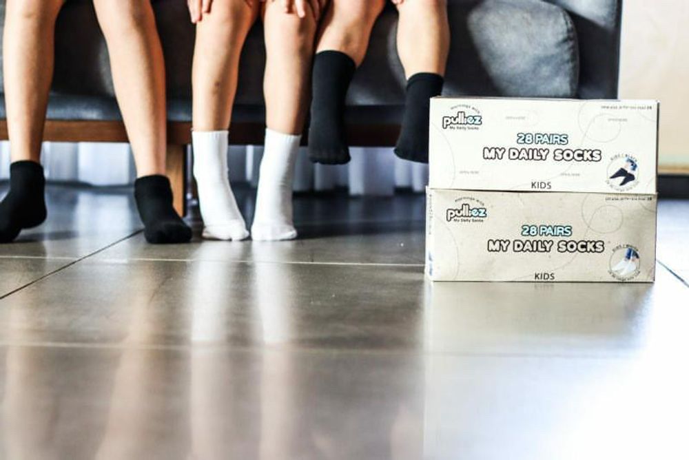 Socks - PULLIEZ - ANOTHER WAY TO SELL SOCKS! - CATWALK