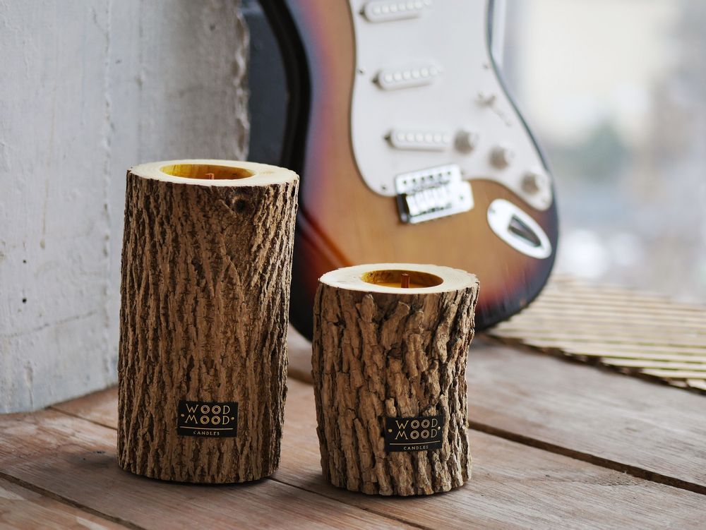 Cadeaux - ROCKY M | Bougie intérieure en bois, cire d'abeille et huiles naturelles - WOOD MOOD