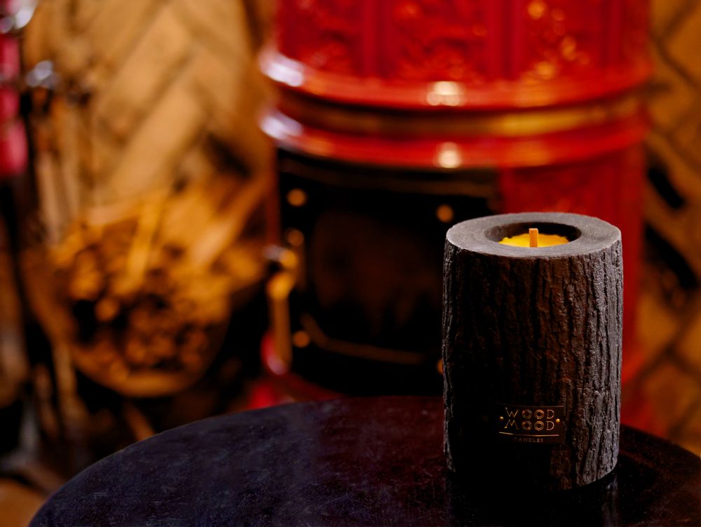 Cadeaux - VOLCANO M | Bougie d'intérieur en bois brûlé, cire d'abeille et huiles naturelles - WOOD MOOD