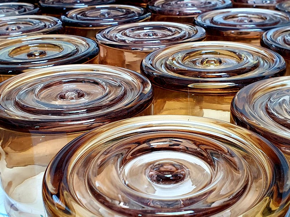Objets design - Appliques murales et plafonniers en cristal AURORA - BARANSKA DESIGN