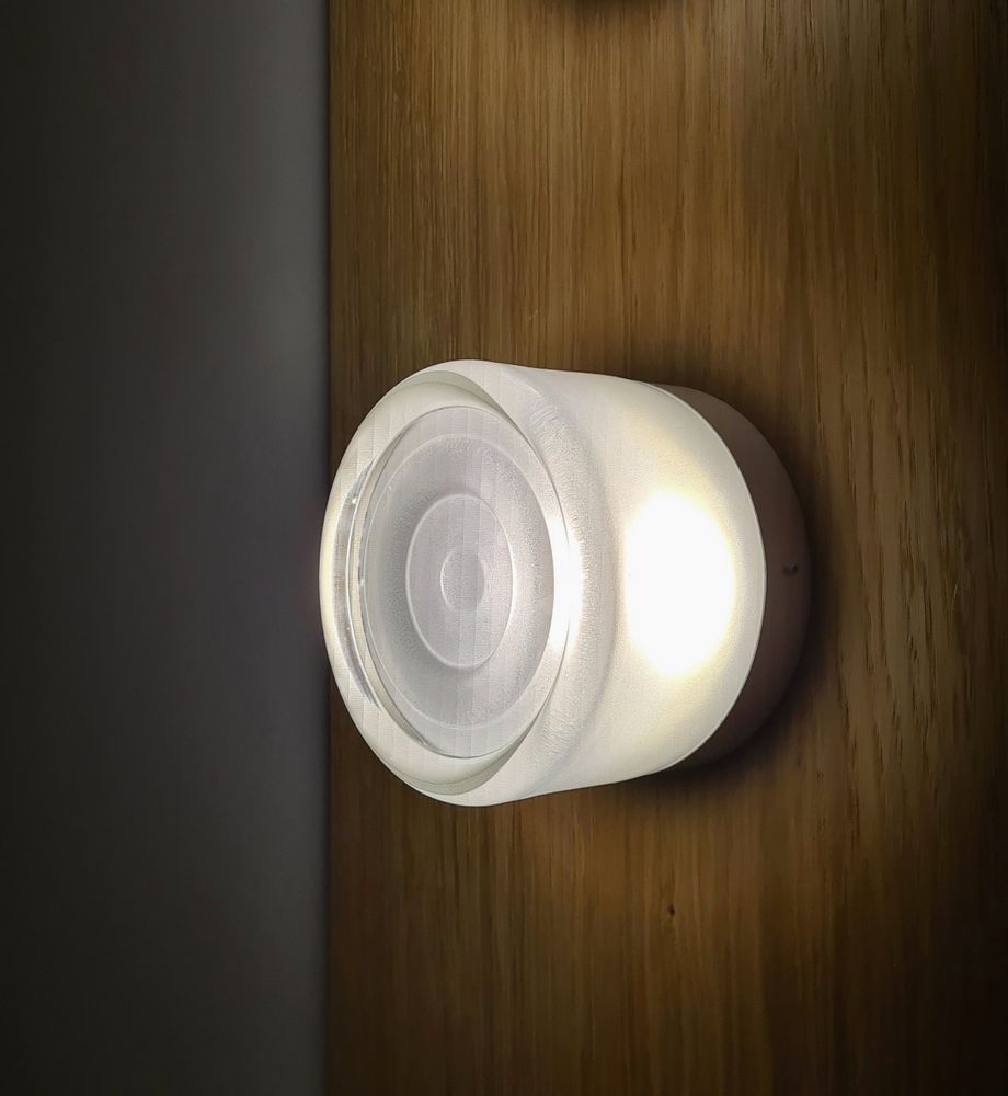 Objets design - Appliques murales et plafonniers en cristal AURORA - BARANSKA DESIGN
