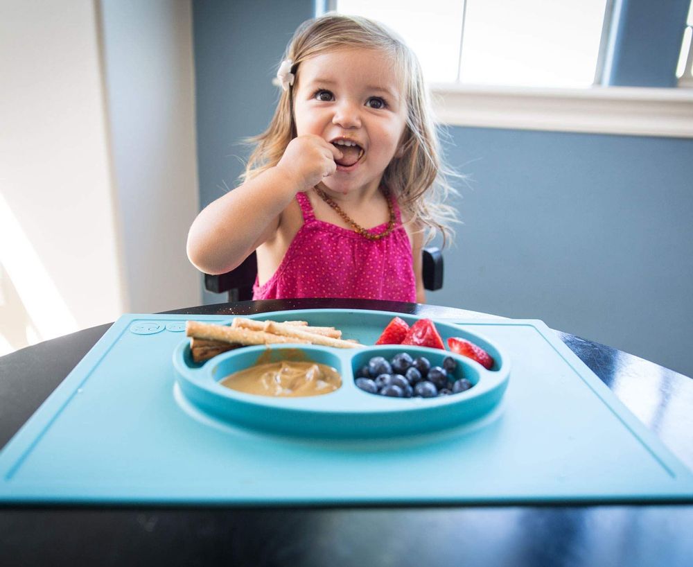 Children's mealtime - HAPPY MAT - EZPZ