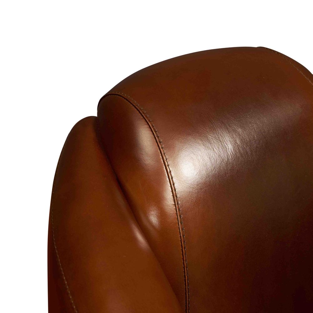 Assises pour bureau - Fauteuil Club BARQUETTE, cigare en cuir vintage - DE BEJARRY INTERNATIONAL